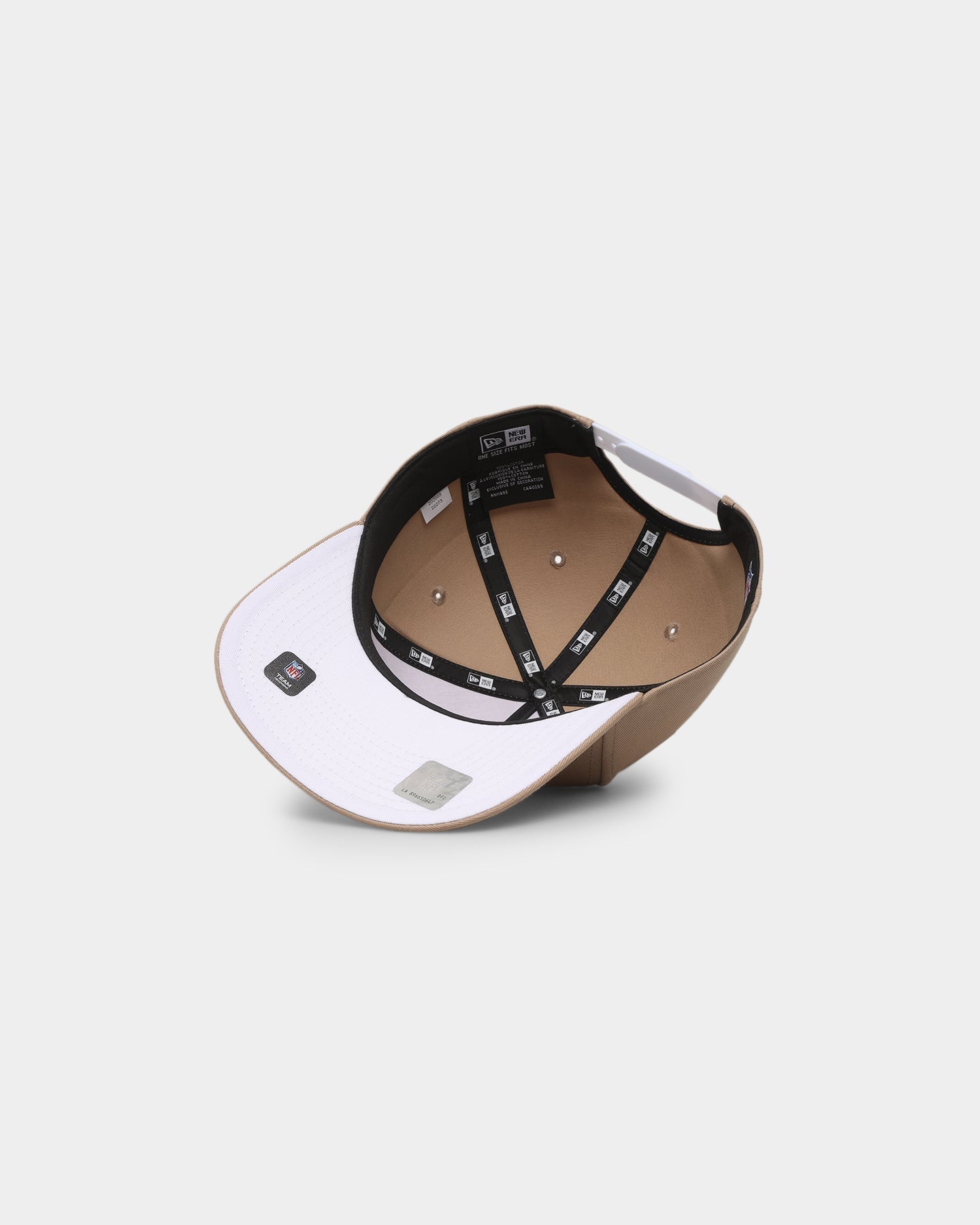 New Era Las Vegas Raiders Old Golfer Snapback Tumbleweed/White