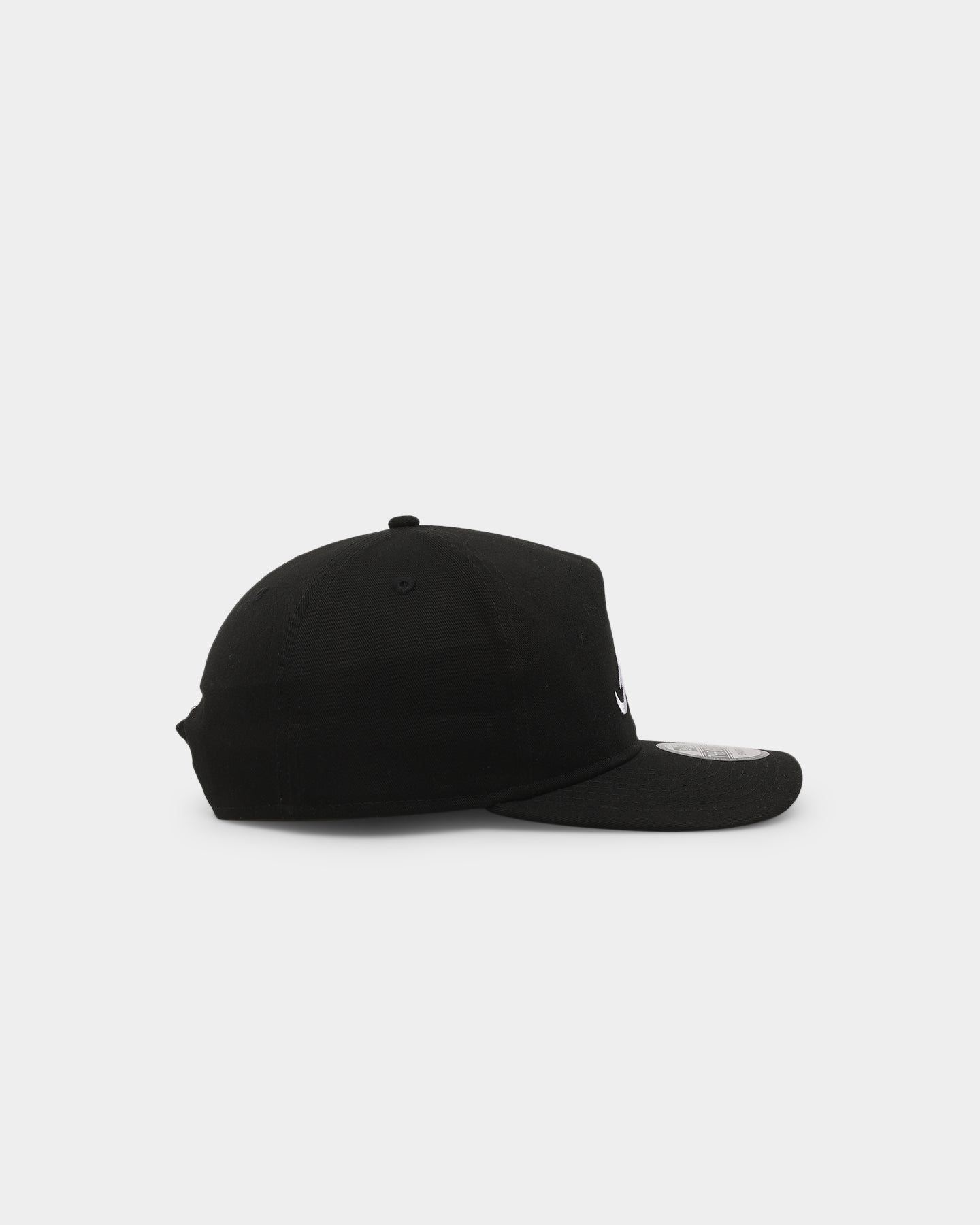 New Era Atlanta Braves Core Golfer Snapback Black/White