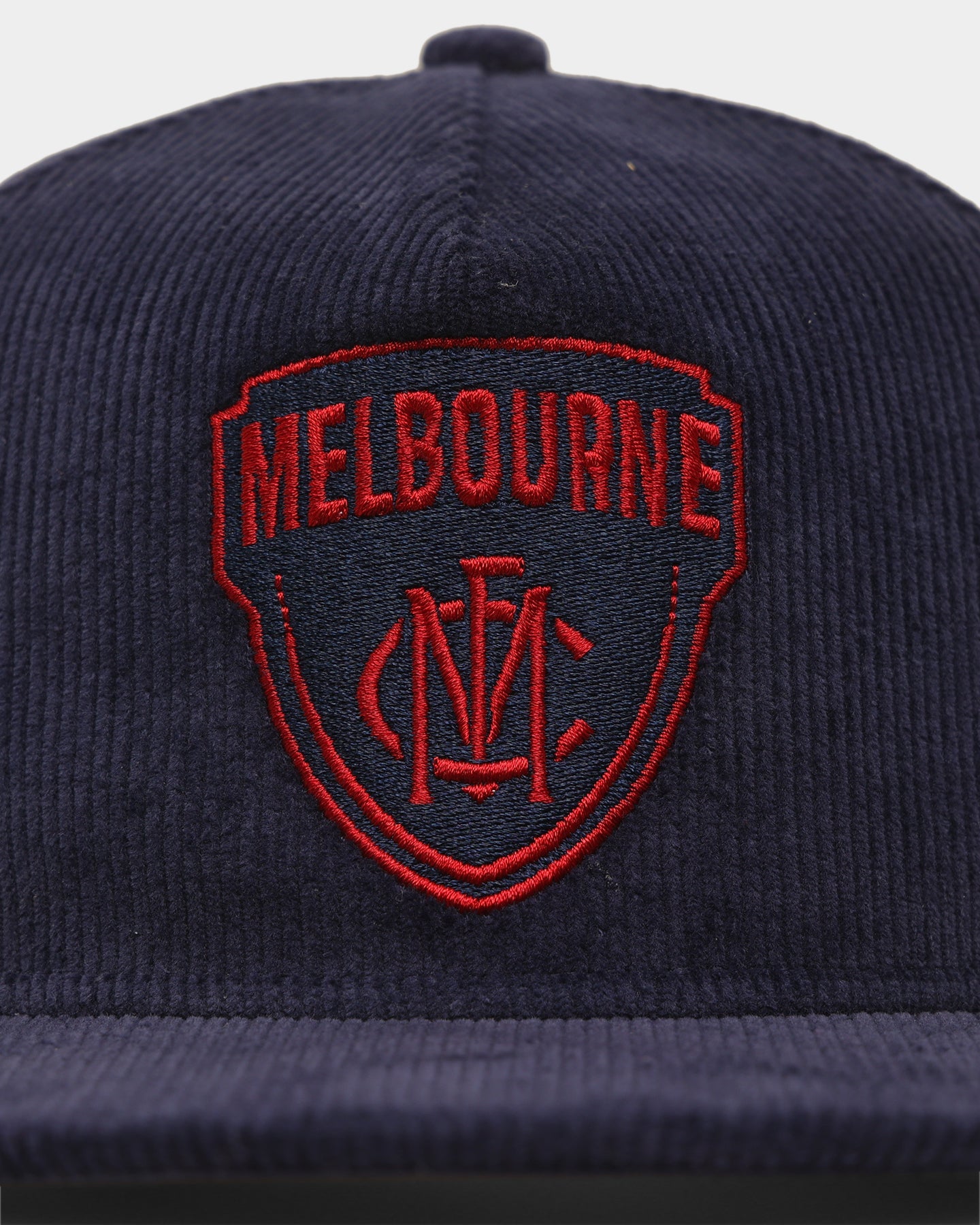 New Era Melbourne Demons 'AFL 2023 Team Corduroy' Golfer Snapback Navy