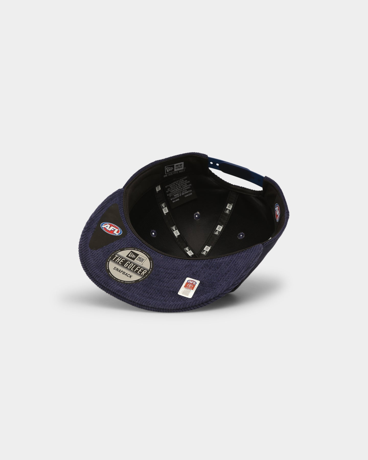 New Era Melbourne Demons 'AFL 2023 Team Corduroy' Golfer Snapback Navy