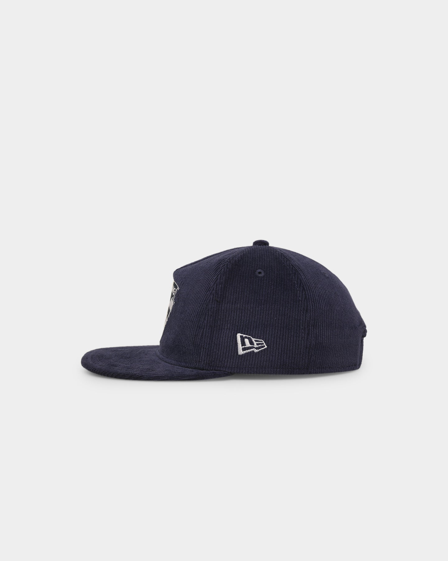 New Era Geelong Cats 'AFL 2023 Team Corduroy' Golfer Snapback Navy
