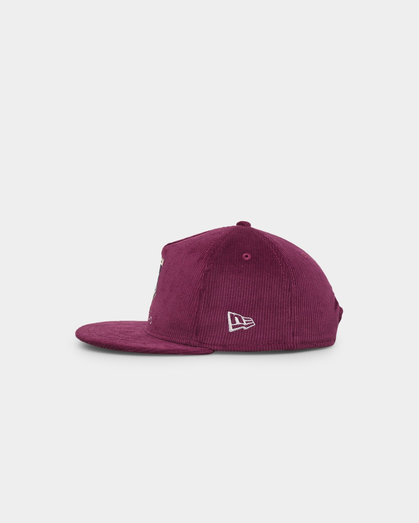 New Era Fremantle Dockers 'AFL 2023 Team Corduroy' Golfer Snapback Purple