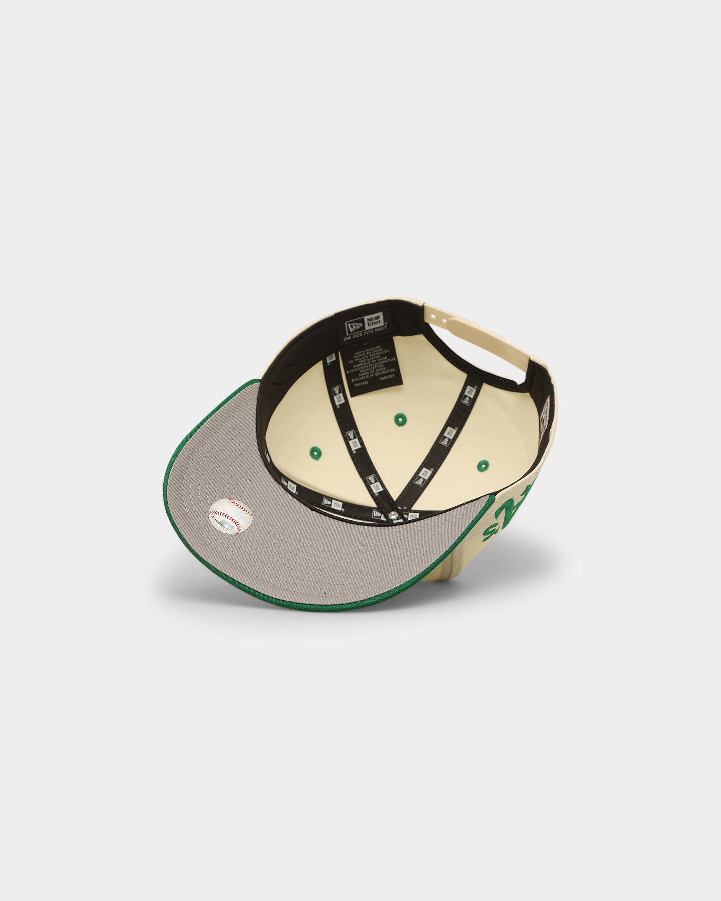 New Era Oakland Athletics '1970s World Series Through The Decades' 1972 World Series Golfer Snapback Chrome White