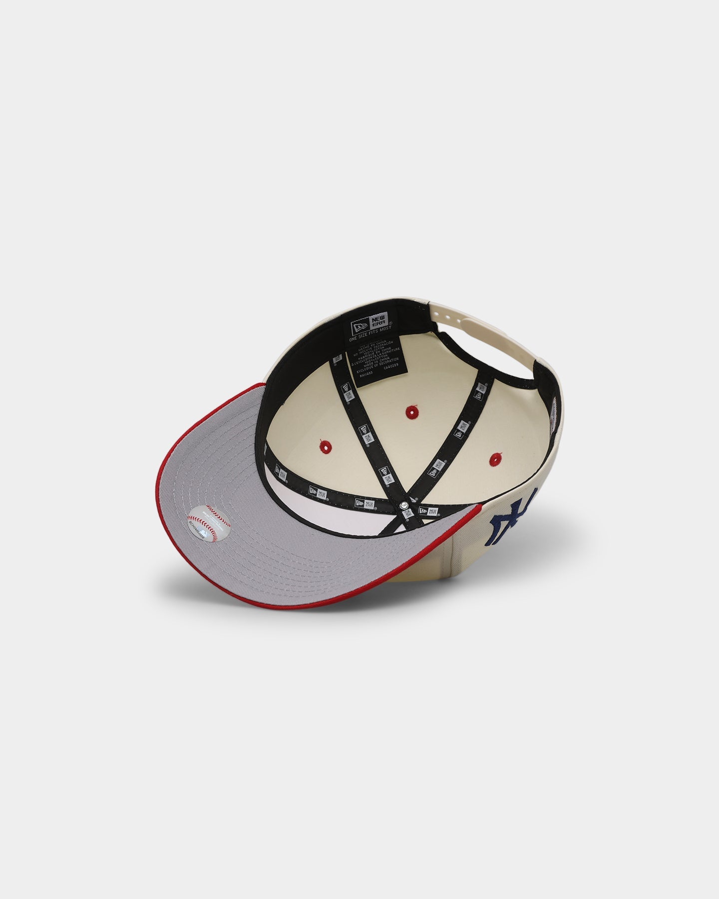 New Era New York Yankees '1990s World Series Through The Decades' 1998 World Series Golfer Snapback Chrome White