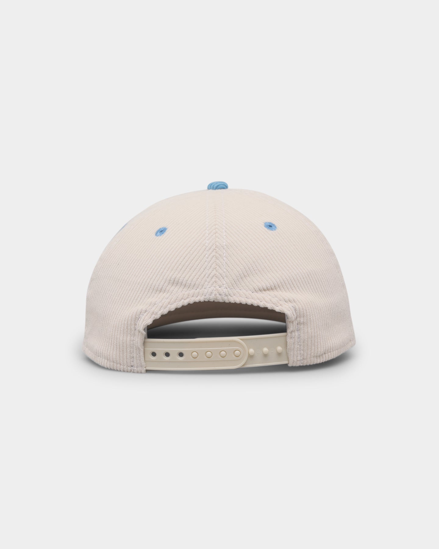 New Era Cronulla Sharks 'NRL Retro Script Corduroy' Golfer Snapback Chrome White