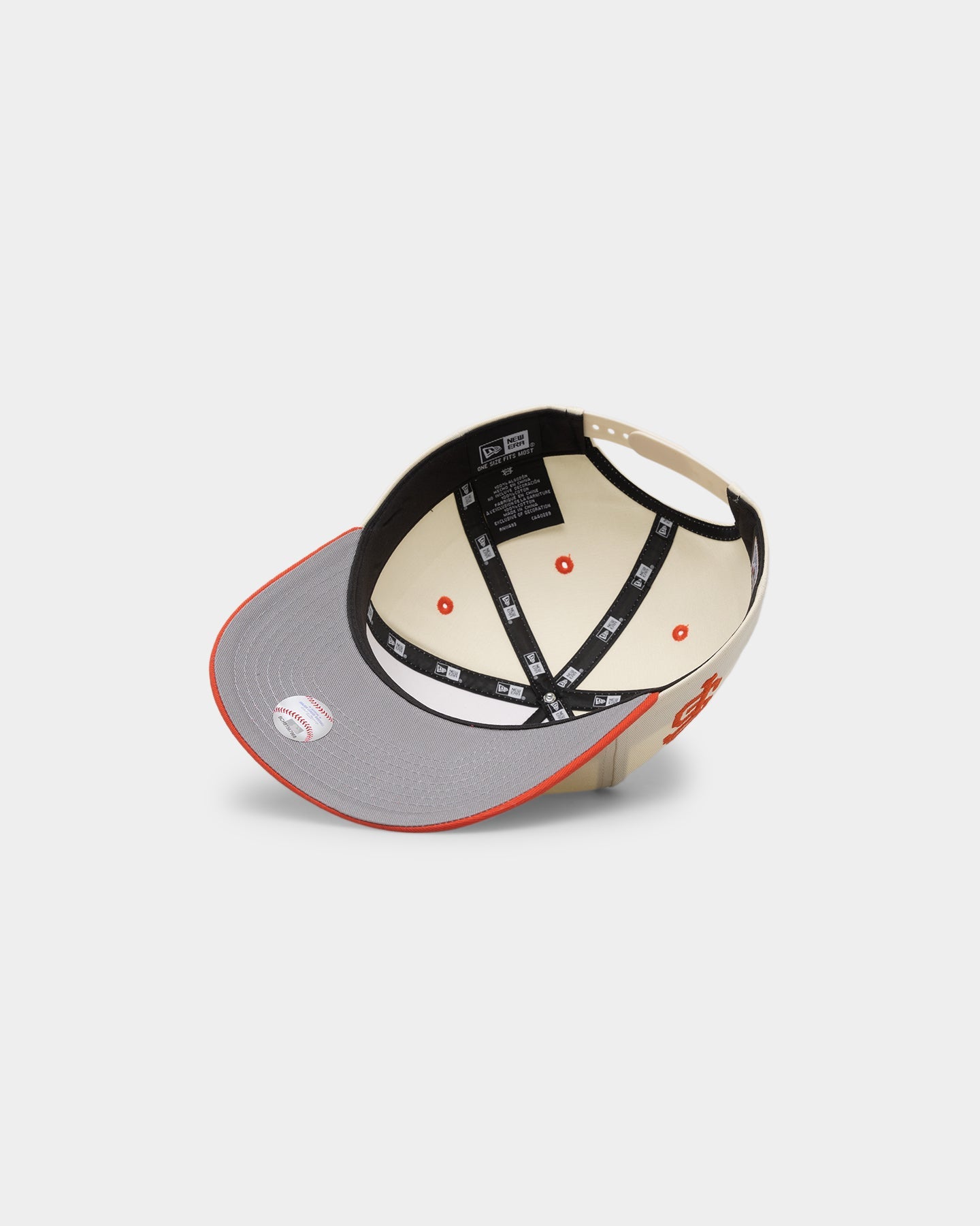 New Era San Francisco Giants '2010's World Series Through The Decades' 2010 World Series Golfer Snapback Chrome White