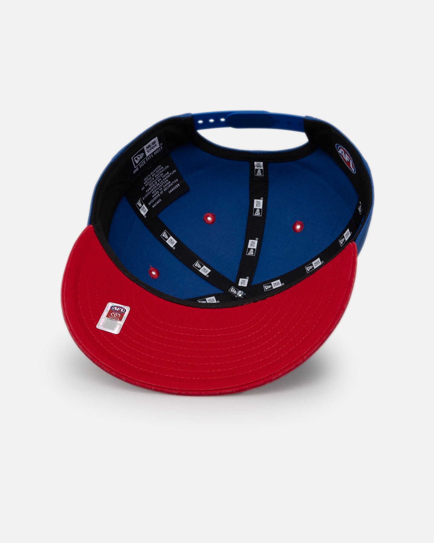 New Era Western Bulldogs Official Team Golfer Snapback OTC