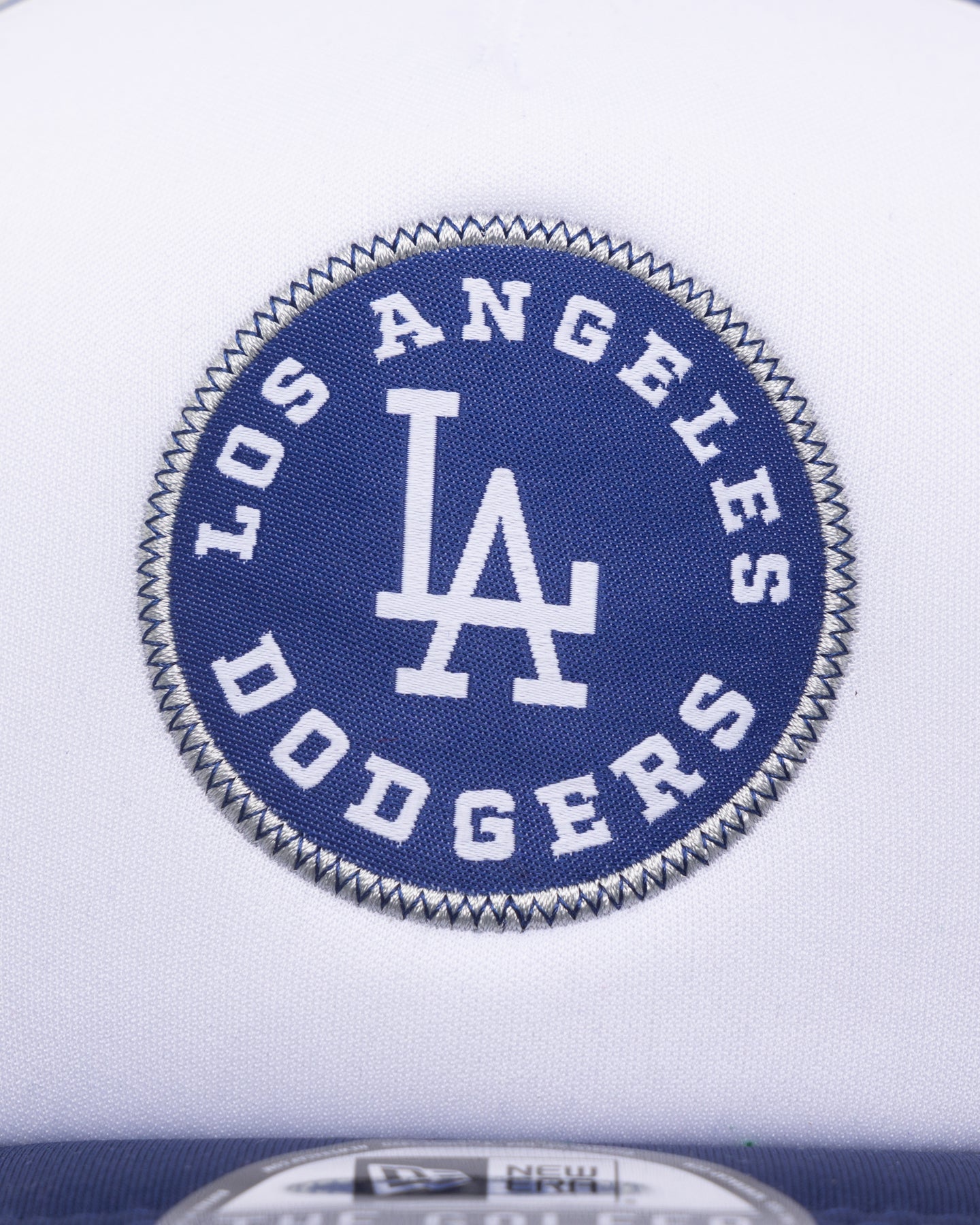 New Era Los Angeles Dodgers 'Retro Badge' Golfer Trucker Snapback White/Dark Royal