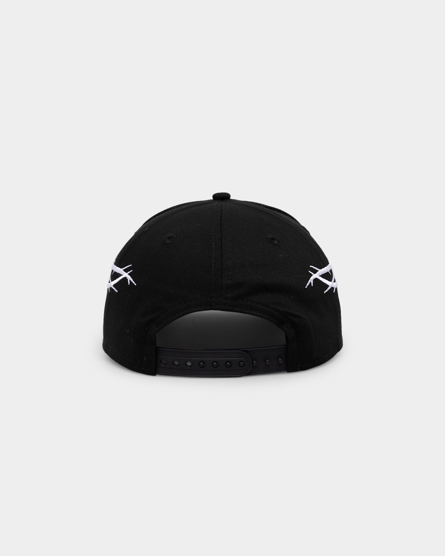 New Era Oakland Athletics 'Twisted Thorns' Golfer Pre-Curved Snapback Black