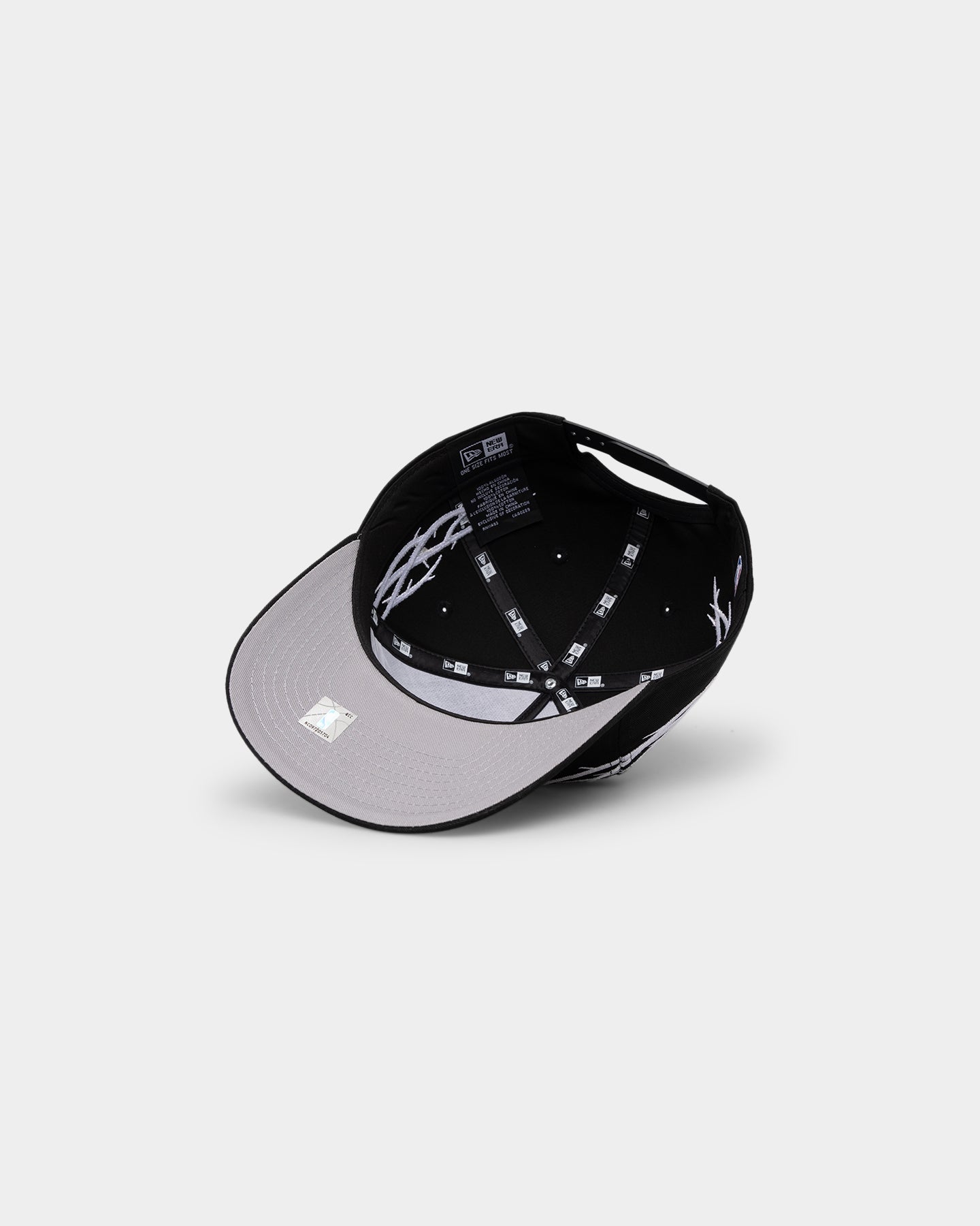 New Era Los Angeles Lakers 'Twisted Thorns' Golfer Pre-Curved Snapback Black