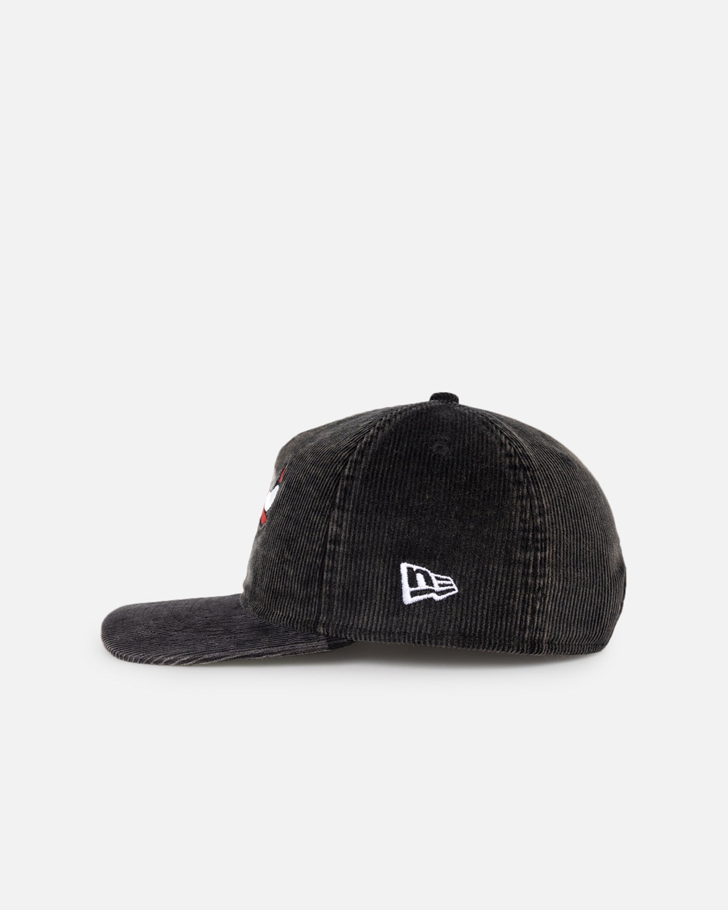 New Era Chicago Bulls 'Washed Corduroy Golfer' Pre-Curved Golfer Snapback Washed Black