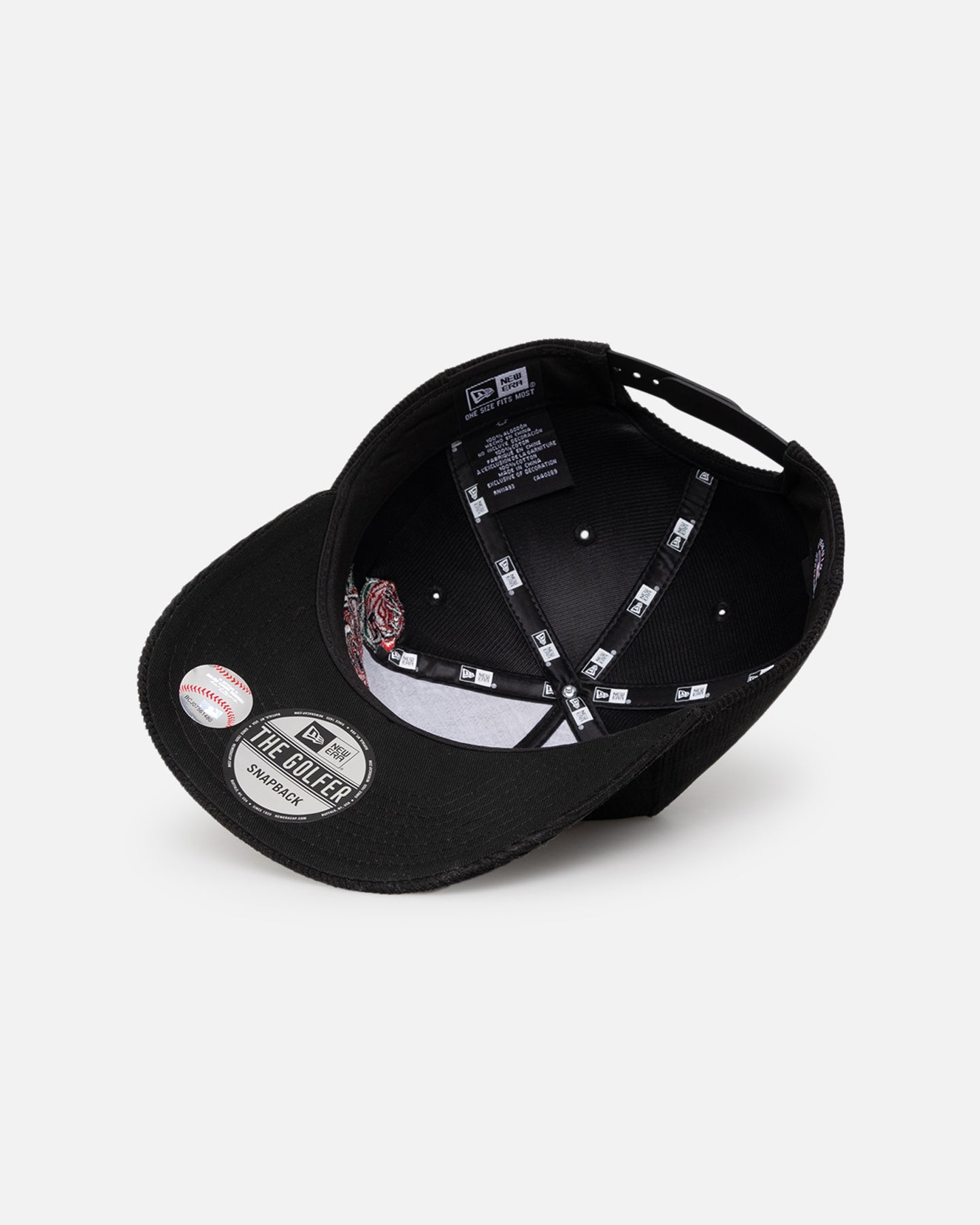 New Era Chicago White Sox 'Corduroy Roses' Golfer Pre-Curved Snapback Black Corduroy/White