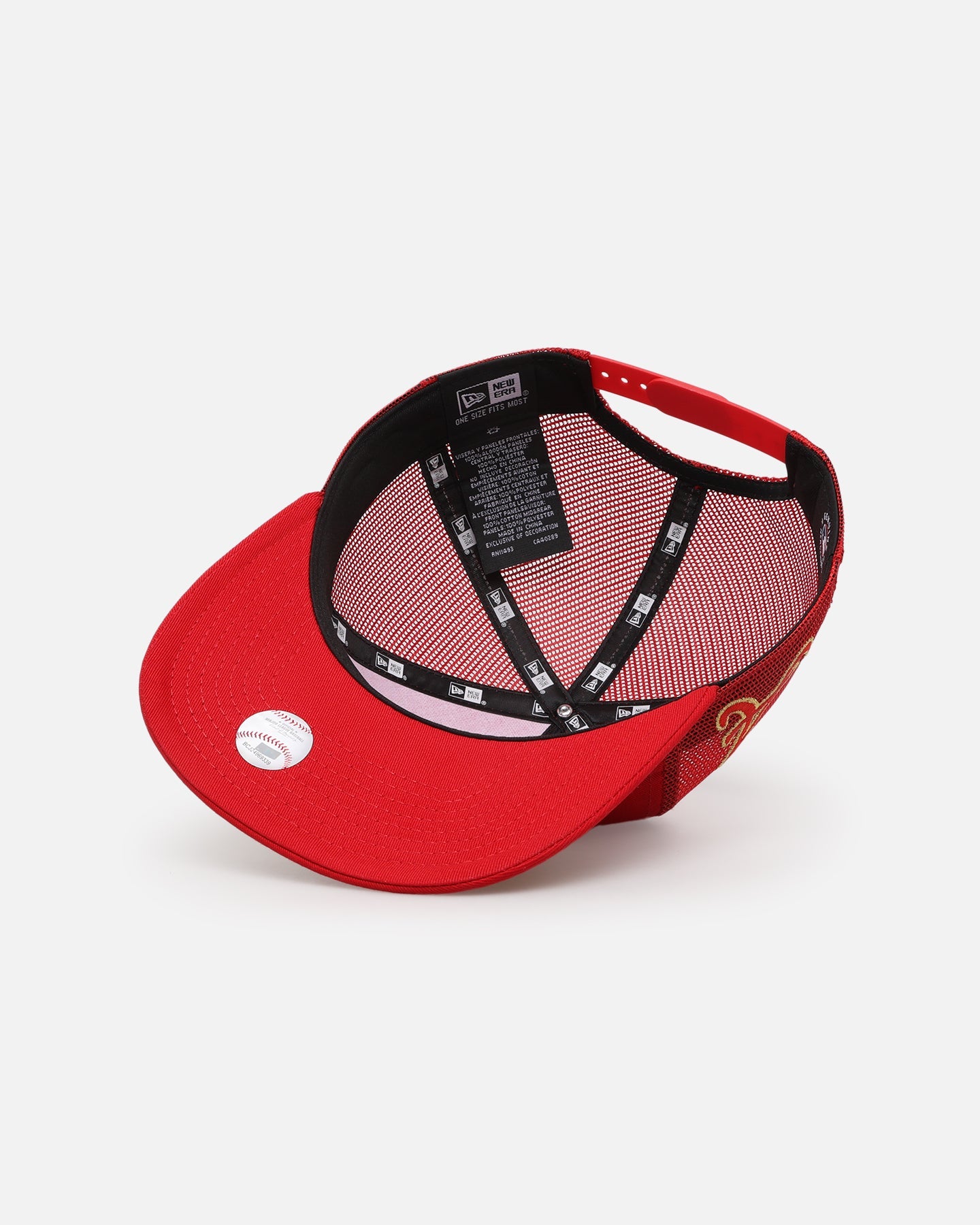 New Era Atlanta Braves 'Podium Collection' Pre-Curved Golfer Trucker Snapback Scarlet/Metallic Gold