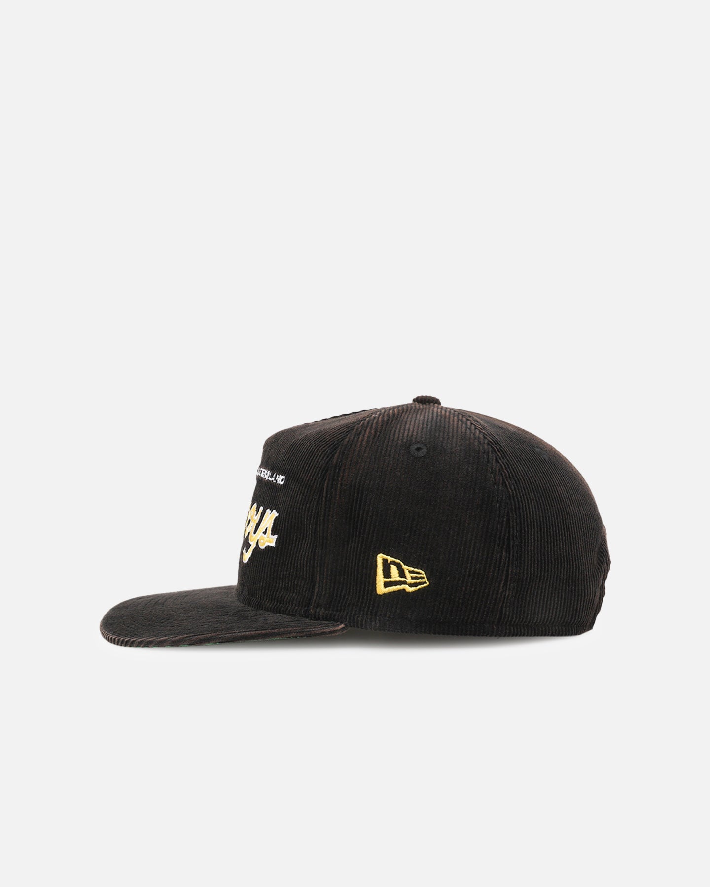 New Era North Queensland Cowboys 'NRL Golfer Washed Black' Pre-Curved Corduroy Golfer Snapback Washed Black